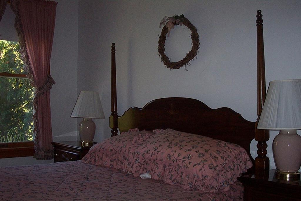 Chesapeake Inn Of Lenox Zimmer foto